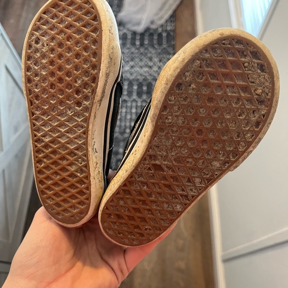 Vans - Picture 3 of 3